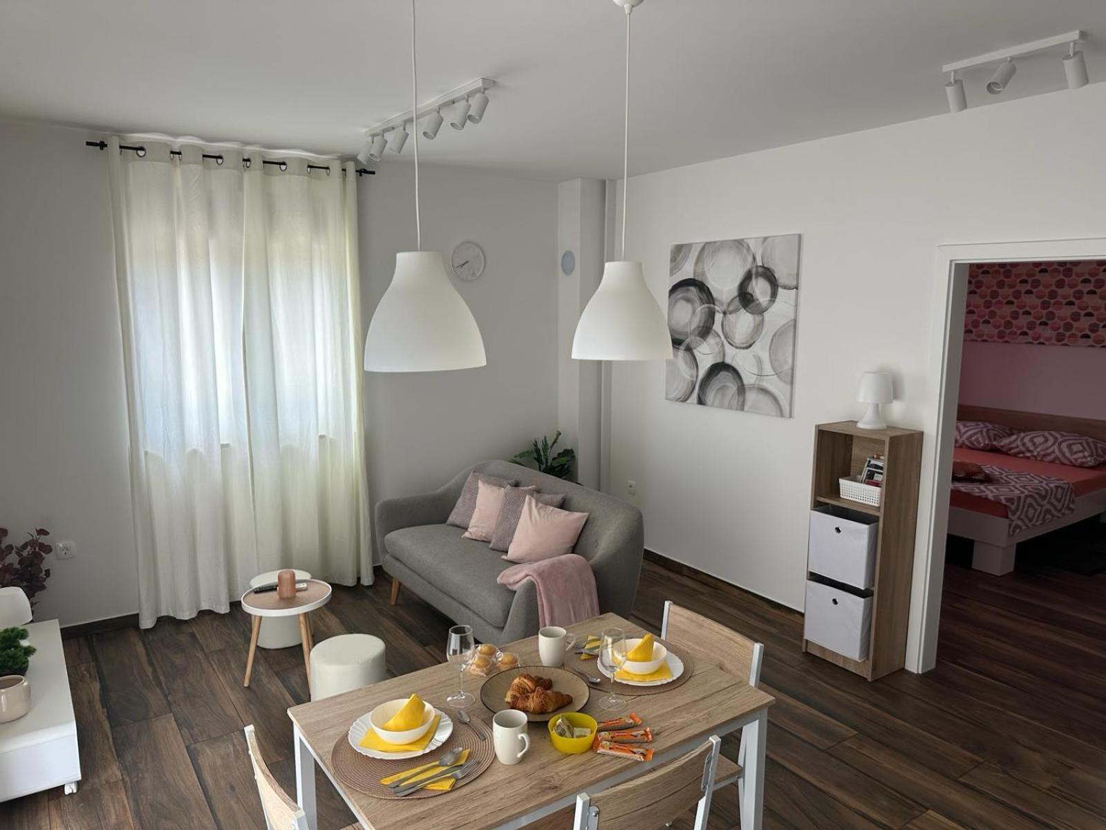 Apartments Harmony Hills Pula Exterior photo